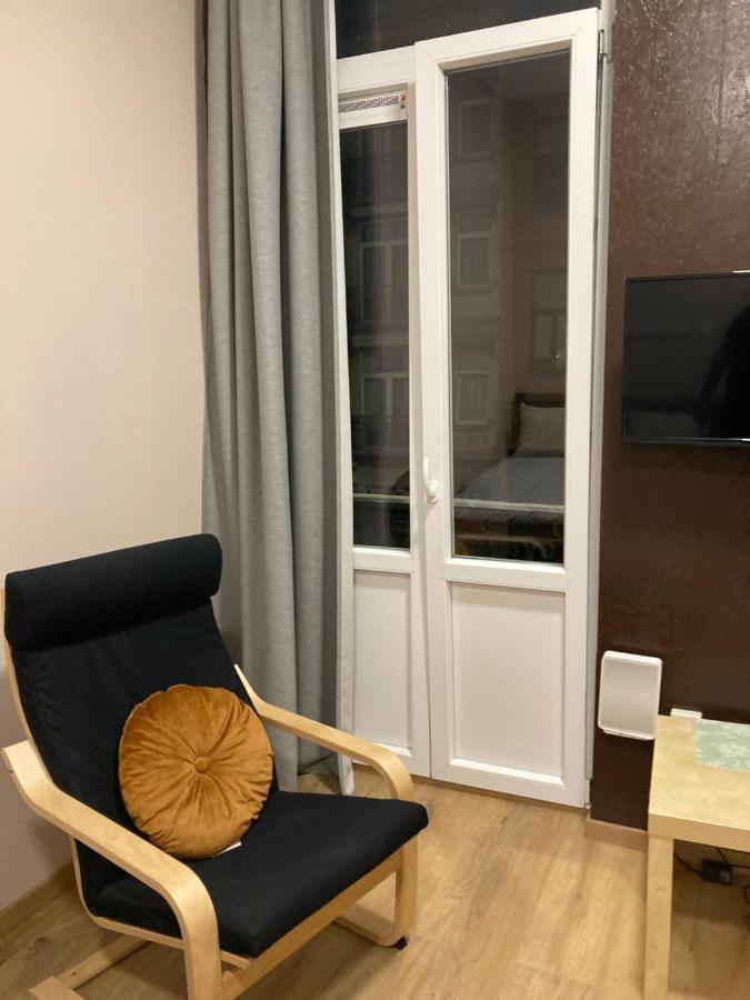 Superbe Studio Au 1Er Etage, Proche De La Gare Du Midi Brüssel Exterior foto